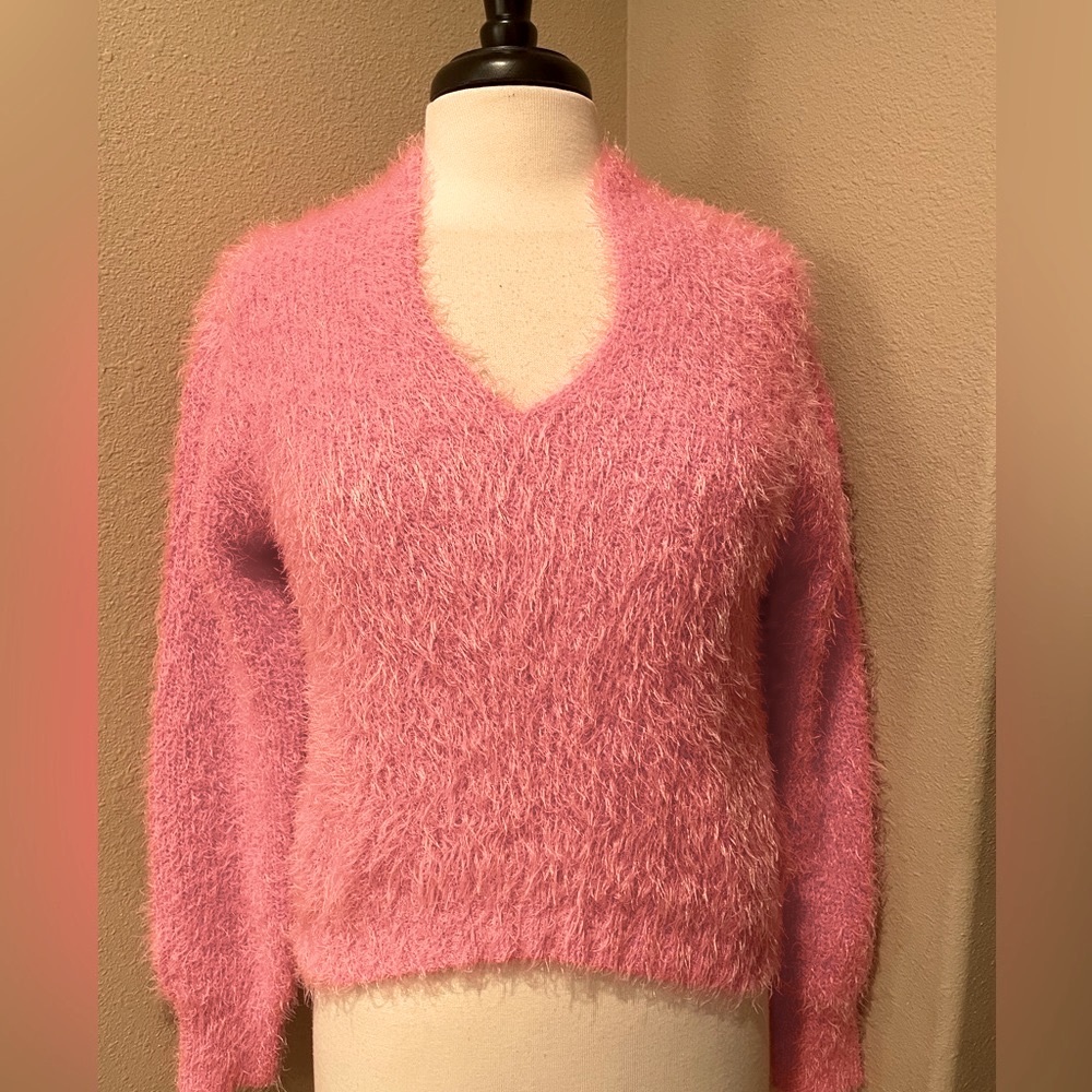 Nordstroms Freshman 1996 Sweater barbie Small Pink Fuzzy Crew Neck NWOT